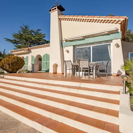 Les Chevrefeuilles By Interhome Saint Aygulf