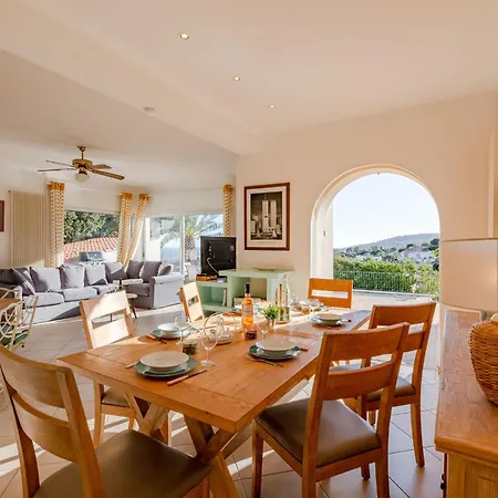 펜션 Les Chevrefeuilles By Interhome *