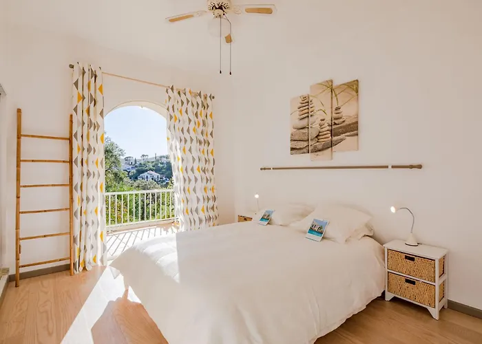 Les Chevrefeuilles By Interhome * Saint Aygulf